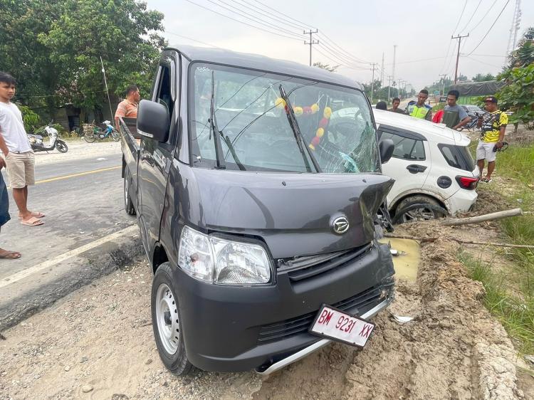 Kecelakaan Maut di Jalintim, Mobil Pick Up vs Rocky 1 Orang Tewas