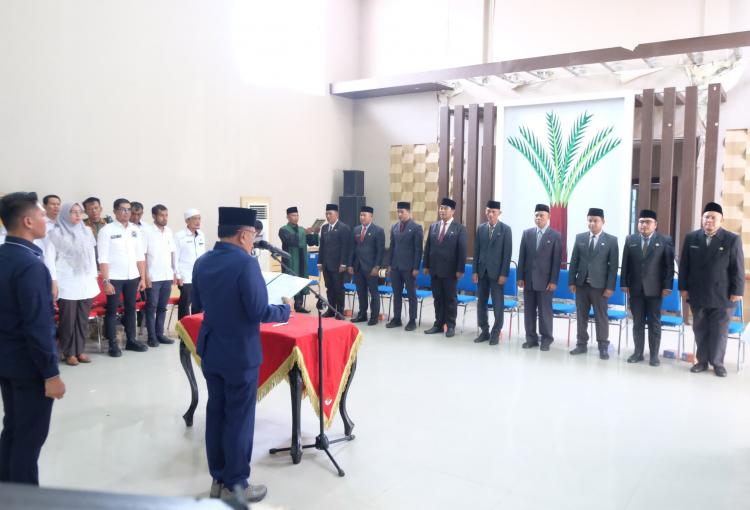 Plt Bupati Meranti Lantik 9 Pejabat Administrator dan Pengawas