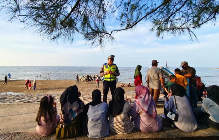 Polantas Bengkalis Cooling System Seru Warga Tidak Golput di Pemilu Damai 2024