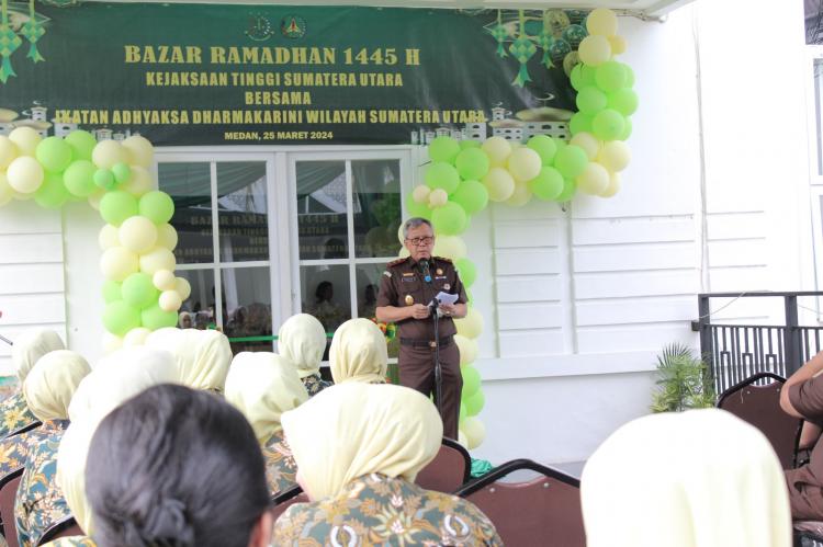 Kajati Sumut Idianto Apresiasi Bazar dan Pasar Murah Ramadan IAD Wilayah Sumut