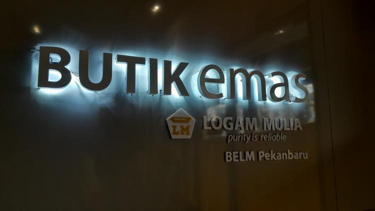 Genap Berusia 1 Tahun, Butik Emas LM Pekanbaru Beri Promo Harga Pabrik