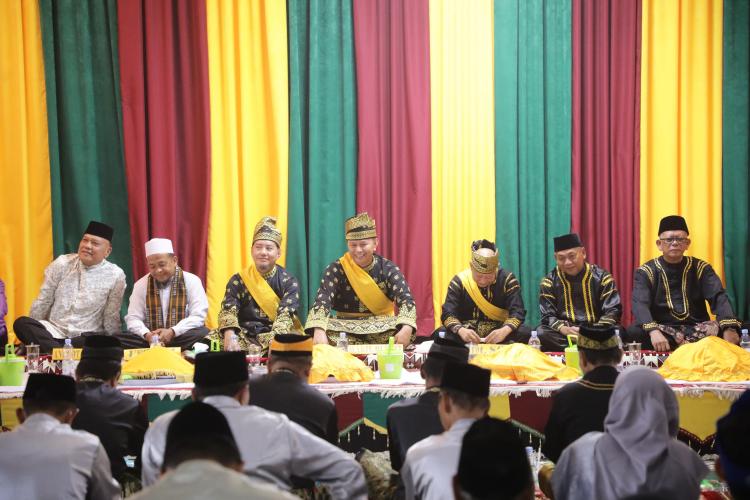 Hadiri Prosesi Adat Jalang Monjalang Mamak, Ini Petuah Wabup Rokan Hulu