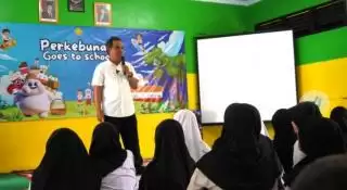 Termasuk Sawit Disosialisasikan di Acara Perkebunan Goes to School Biar Siswa Kenal
