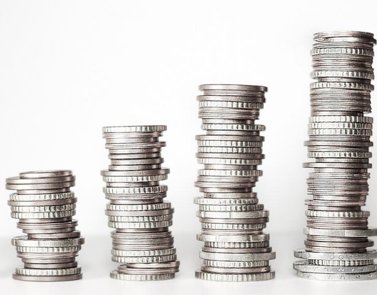HBAR vs XRP: Dua Koin Payment Populer, Mana yang Lebih Efisien?