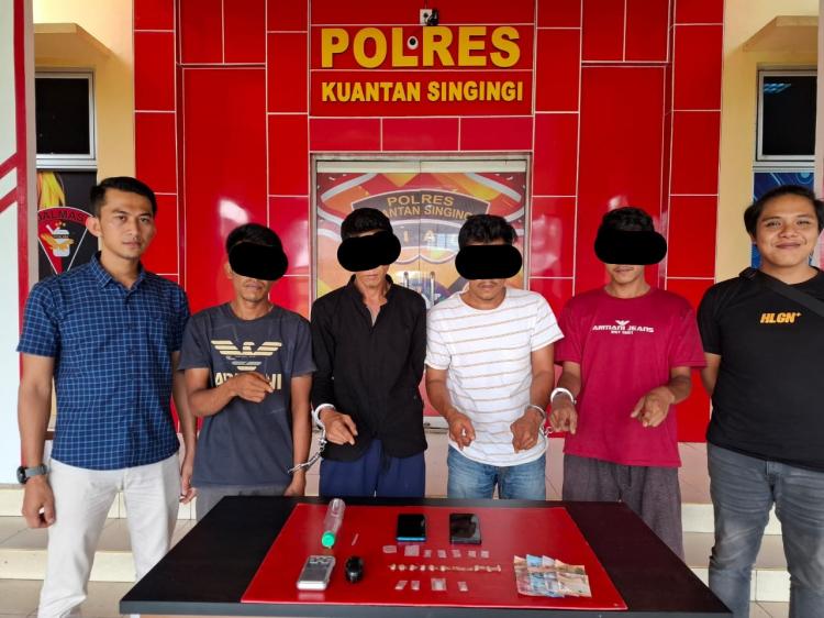 'Mata Elang' Sikat Empat Pelaku Narkotika di Sentajo Raya Kuansing