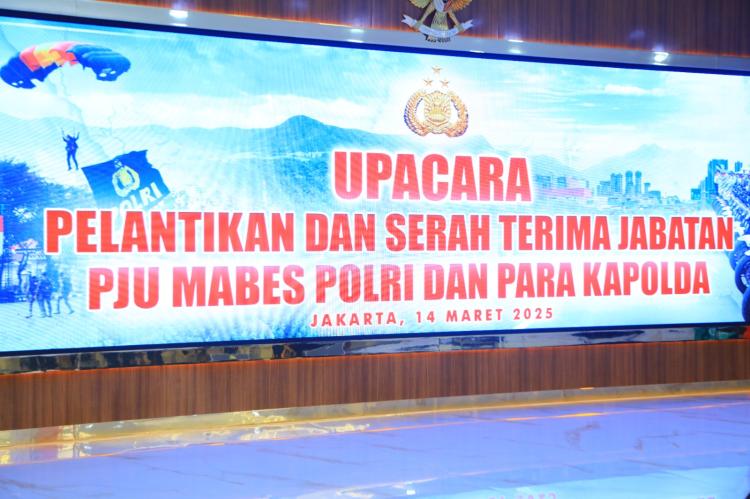 Kapolri Pimpin Sertijab Sejumlah Pejabat Polri, Kapolda Riau Irjen Mohammad Iqbal Bergeser