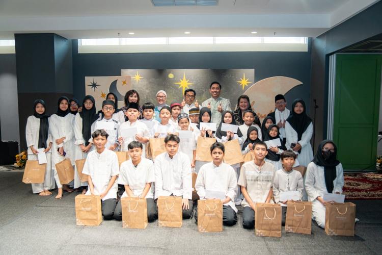 Sarinah Berbagi Kebahagiaan Santuni Anak Yatim di Buka Puasa Bersama Ramadhan