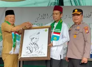 Bupati Kepulauan Meranti Hadiri Wisuda Tahfiz Ponpes Darul Fikri