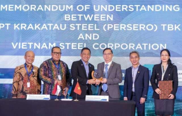 Dari Cilegon ke Hanoi: Strategi Krakatau Steel Jadi Pemain Regional
