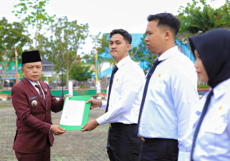 Total 177 Orang Nakes dan Tenaga Teknis Terima SK CPNS 2025 dari Bupati Kepulauan Meranti