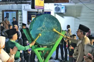 Bupati Kepulauan Meranti Lepas Pawai Takbir Idul Adha 1446 H