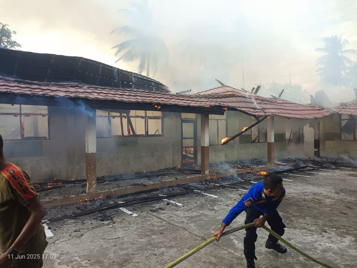 Duh Gusti! MDA Al Muhtadin Jalan Rintis Selatpanjang Ludes Terbakar
