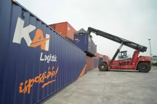Dukung Kebijakan Odol dan Efisiensi IN, KAI Logistik Catatkan Rekor Angkutan KA Kontainer