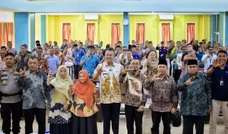 Luncurkan Program Pengurangan Sampah, Muzamil: Negeri Sejahtera Dimulai dari Lingkungan Bersih