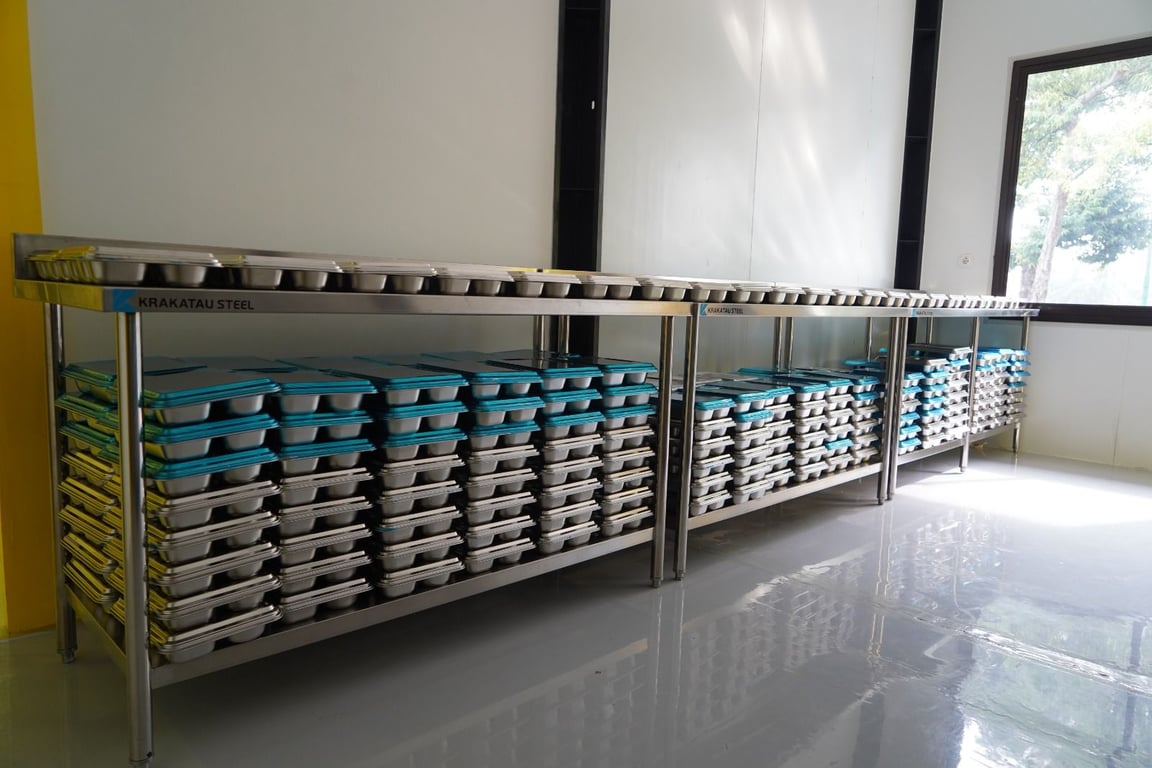 KS Produksi Food Tray dari Bahan Minyak Nabati Dukung Program MBG