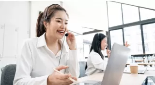 Bagaimana Cara Monitoring Smiling Voice di Call Center?