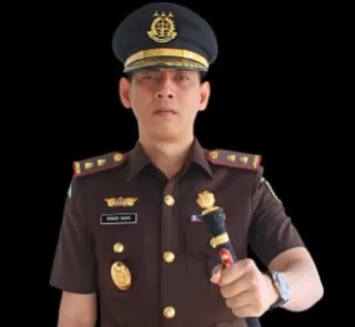 Dimutasi ke Kejari Lamongan, Ini Prestasi Winro