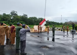 Wujud Kepedulian Sosial, Pemdes Muntai Salurkan Bantuan PAH dan Santunan Anak Yatim
