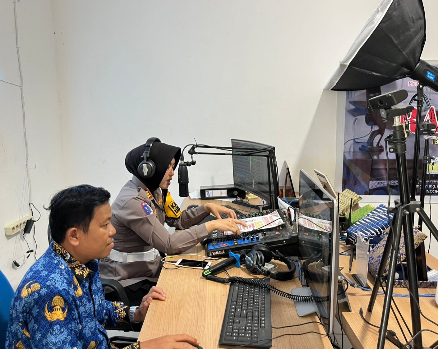Satlantas Gaet Radio dan Masyarakat, Kapolres Kampar: Operasi Zebra Bukan Sekadar Tilang!