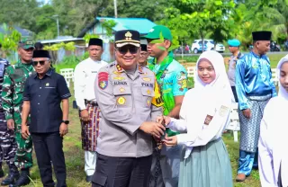Polres Kepulauan Meranti Bersama Forkopimda Tanam Pohon Jaga Kota Sagu Tetap Lestari