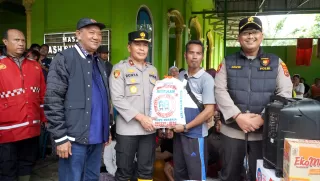 Bahan Pokok Hingga Obatan, Pemkab Langkat Terus Salurkan Bantuan Warga Terdampak Banjir