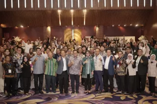 Hukum RJ Jadi Diskusi Apik di Seminar PERADI Pekanbaru