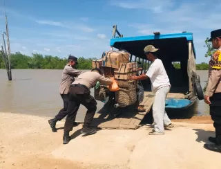 Polres Kepulauan Meranti Tingkatkan Pengamanan Pelabuhan Kempang Selama Operasi Lilin 2025
