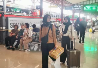 KAI Daop 4 Seru Pelanggan Jaga Barang Bawaan dengan Baik di Penghujung Libur Nataru