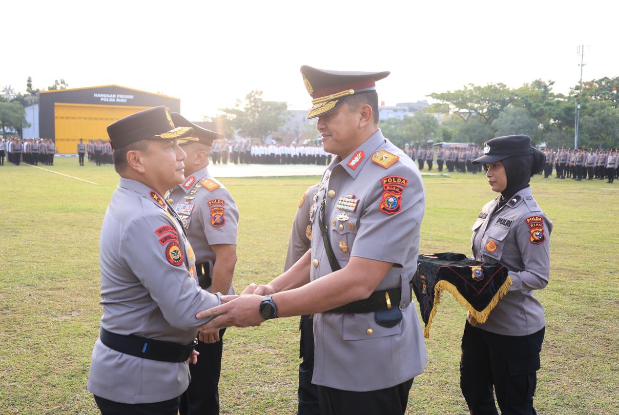 Dilantik Irjen Pol Herry Heryawan, Ini Daftar Pejabat Baru Polda Riau