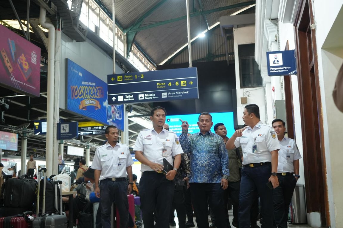 Wamen UMKM Apresiasi Pemanfaatan Ruang Bagi UMKM di Stasiun Yogyakarta