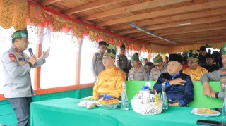 Kapolda Riau Susur Sungai Jelajah Kampung, Seru Warga Kepulauan Meranti Jaga Budaya dan Alam