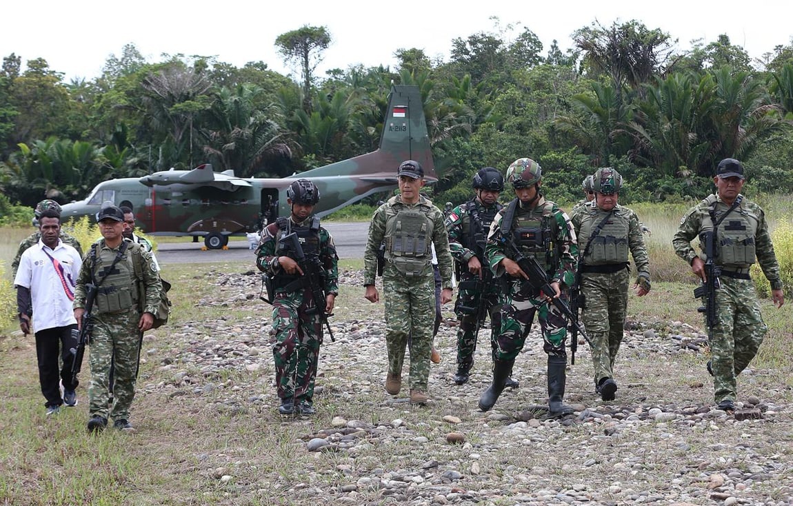 Pangkogabwilhan III Pastikan Bandara Perintis di Papua Aman dan Siap Beroperasi