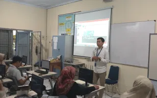Krakatau IT Dukung Peningkatan Kompetensi Guru YPKS Lewat Pelatihan Pemanfaatan AI