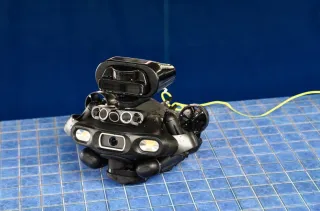 Inspeksi Aset Bawah Laut di Fasilitas Migas dengan FIFISH E-Master