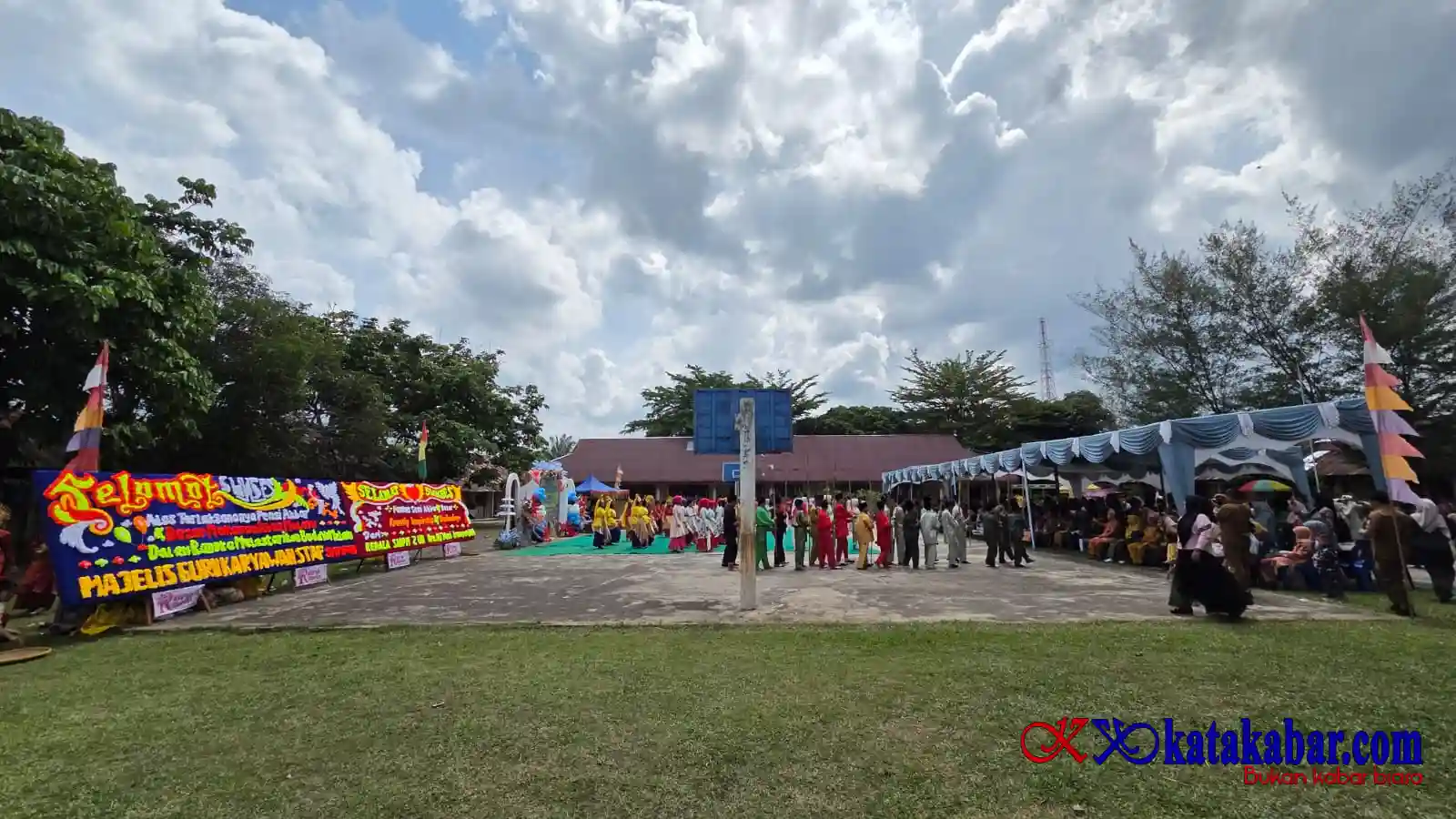 SMPN 2 Ujungbatu Torehkan Sejarah Wujudkan Visi Budaya di Tengah Gempuran Teknologi