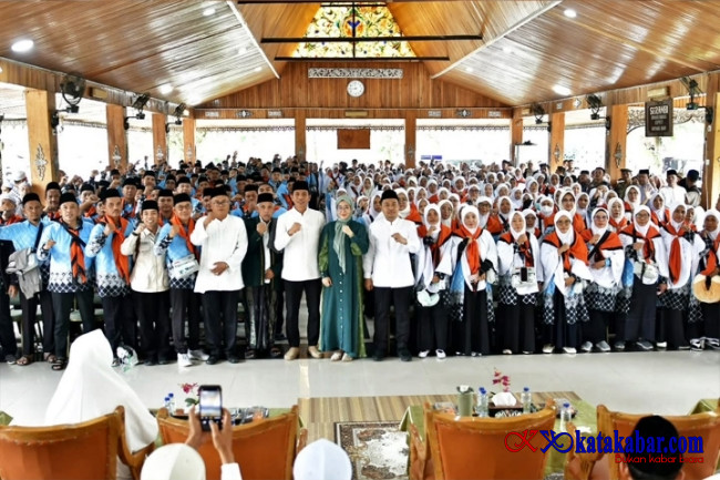 Ketua DPRD Hadiri Pelepasan 210 Calon Jemaah Haji Batang Hari