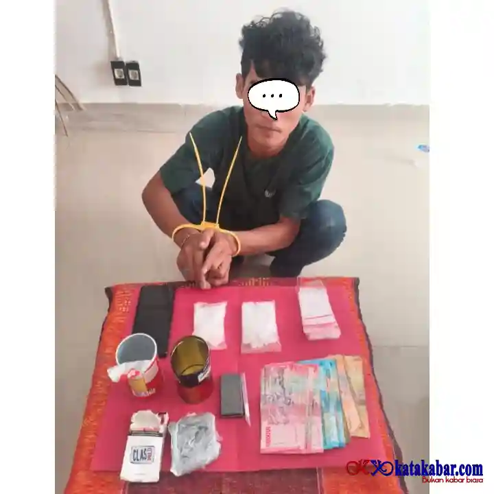 Nyambi Jual Sabu Buruh Dicokok Polsek Mandau di Lapangan Heli Km 12 Buluh Manis