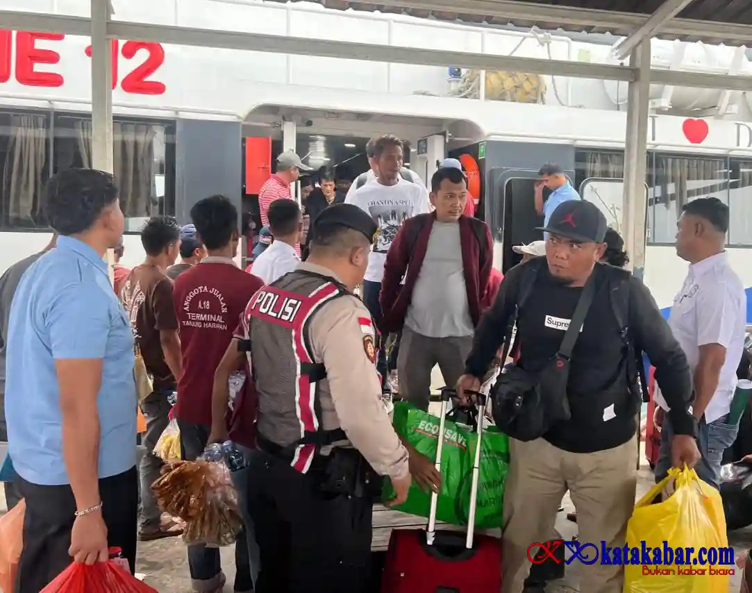 Polres Kepulauan Meranti Perkuat Pengamanan dan Imbauan Kamtibmas di Tanjung Harapan