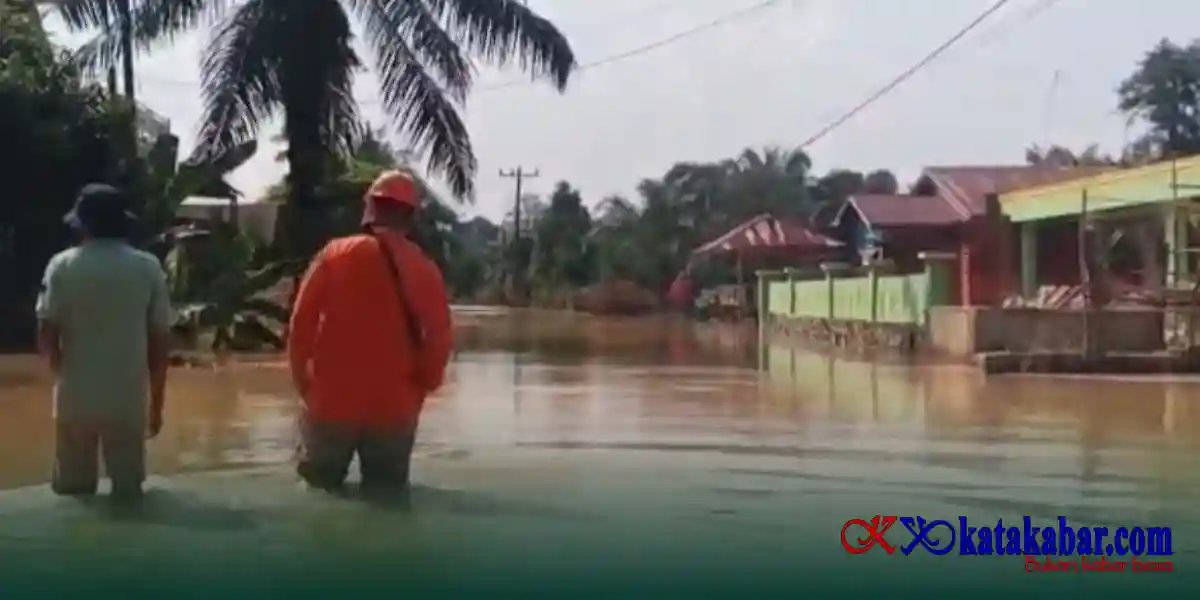 Banjir Rendam Sejumlah Wilayah Langkat, Air di Desa Sekoci Capai 2 Meter
