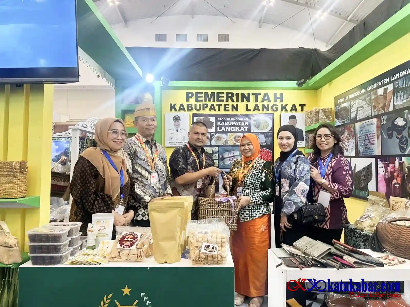 Tiorita Promosikan Produk Unggulan Langkat di APKASI Otonomi Expo 2026