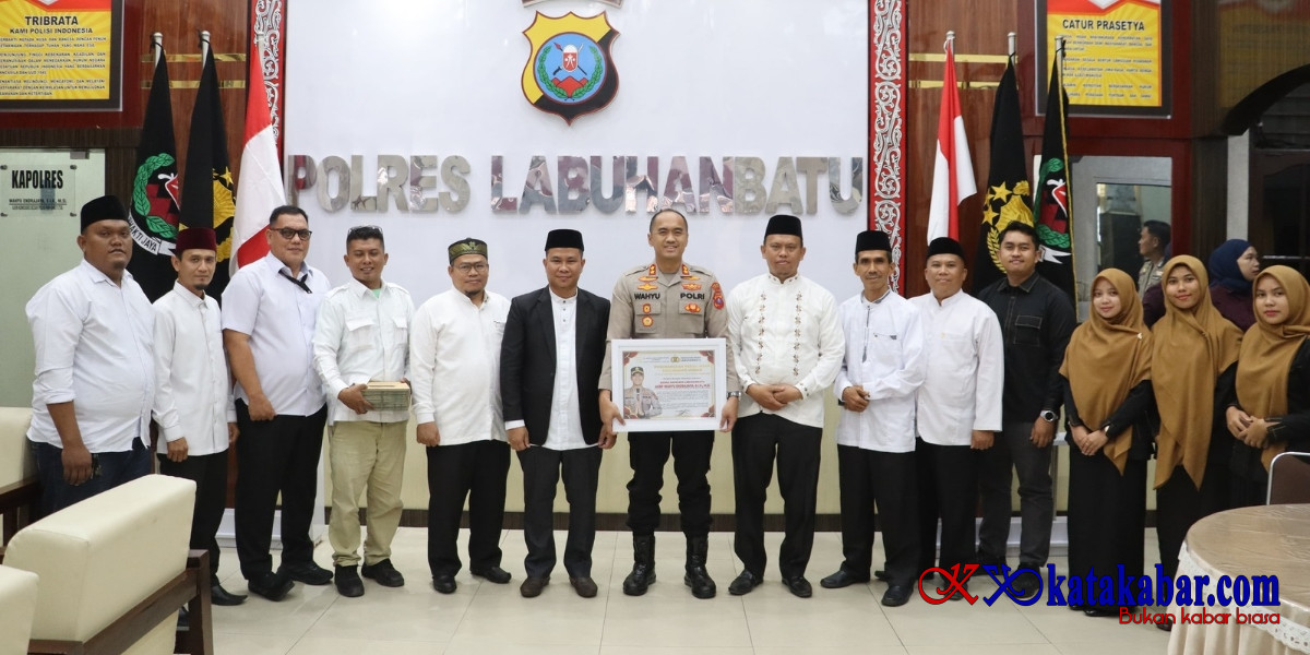 AA Umrah Berikan Hadiah Umrah Gratis kepada Kapolres Labuhanbatu, Ini Sosoknya