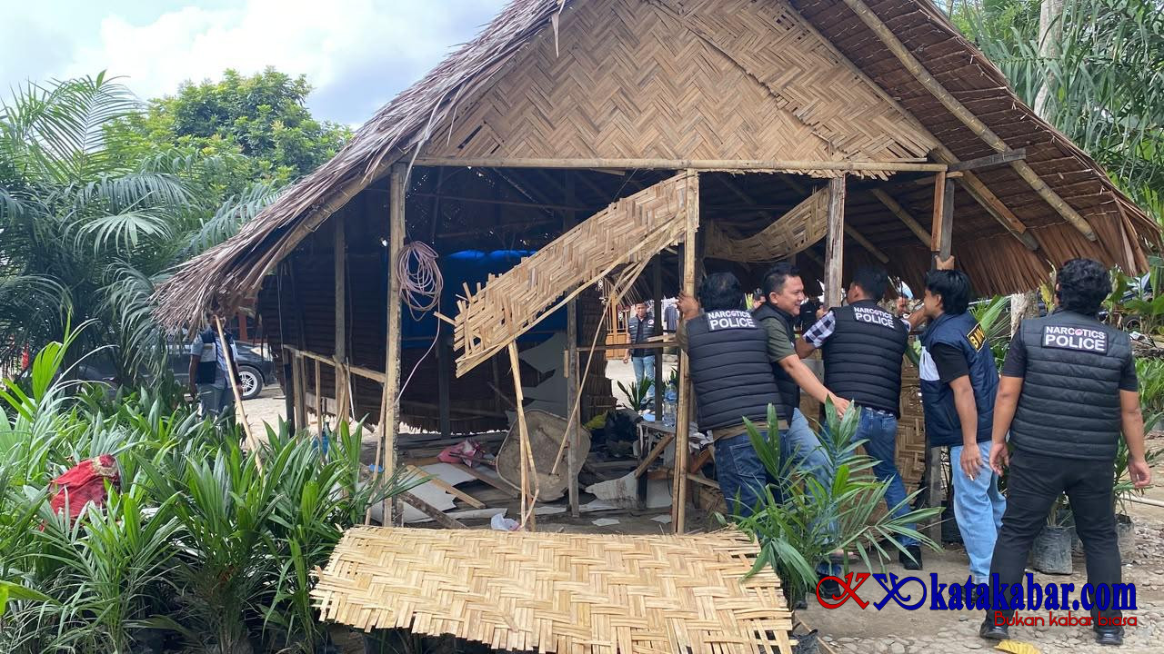 Dua Hari Gerebek Lokasi Diduga Barak Narkoba, Polisi Temukan Alat Isap Sabu