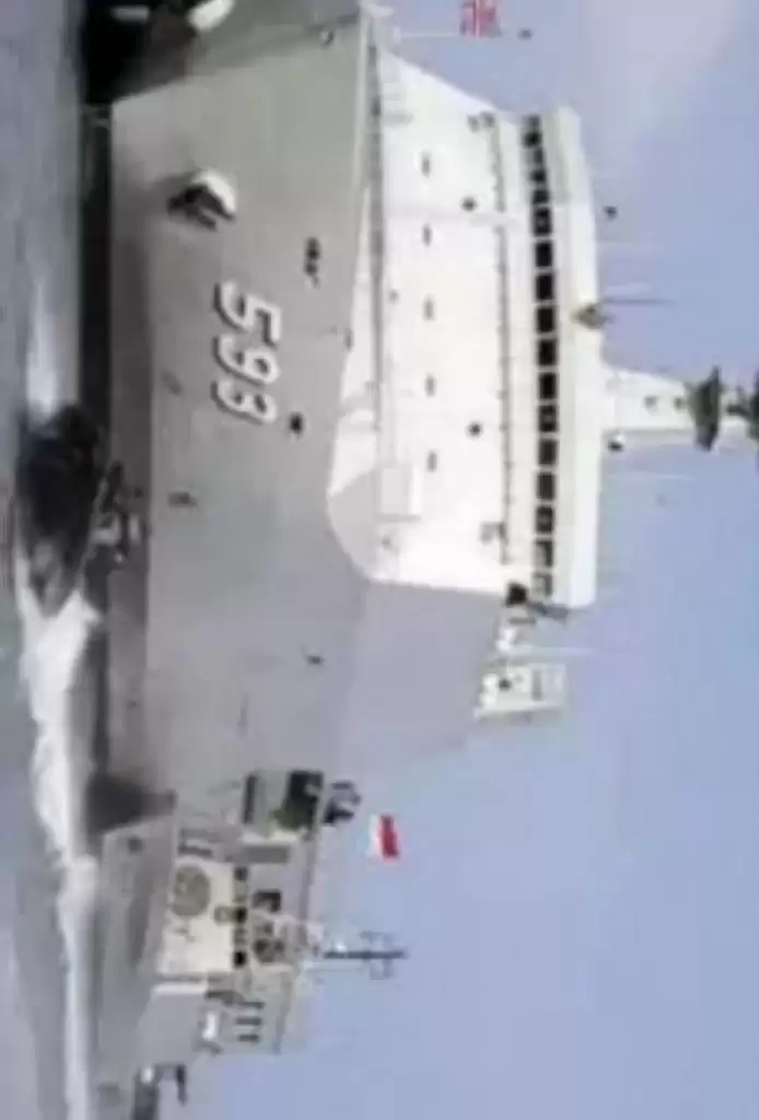 Hari ini, Padang Kedatangan Kapal Perang KRI (BAC) 593