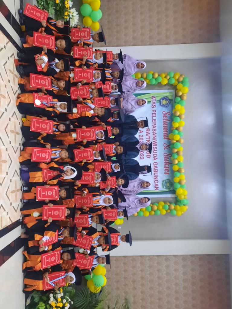 Wisuda TK Al-Fajar Sukses dan Meriah