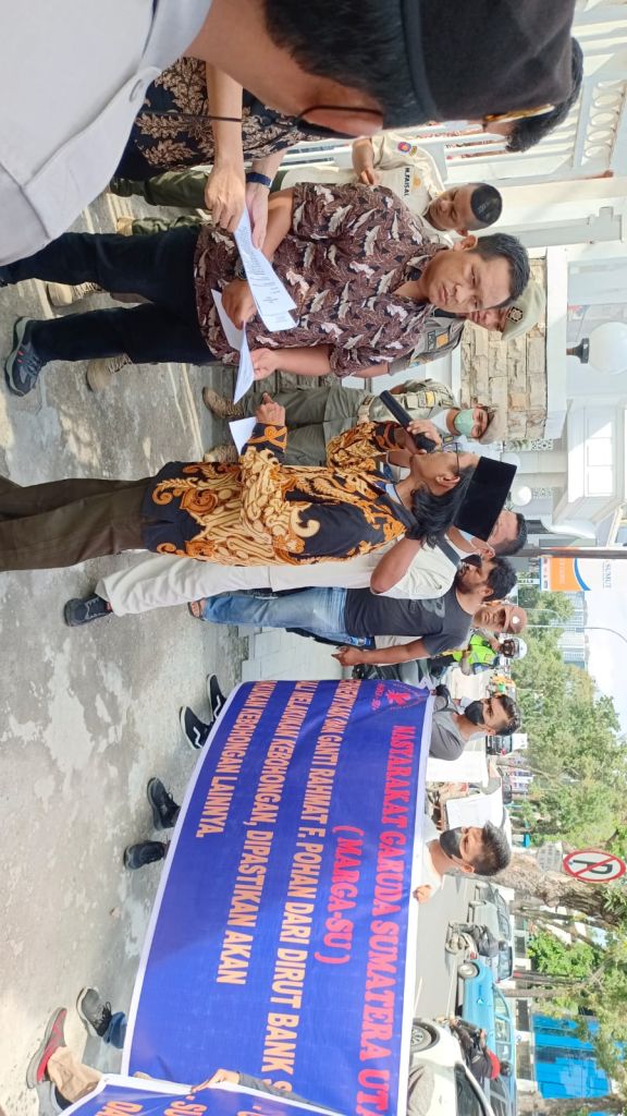 Margasu Demo, Minta Gubsu  Selamatkan Bank Sumut  Dan Copot Dirut