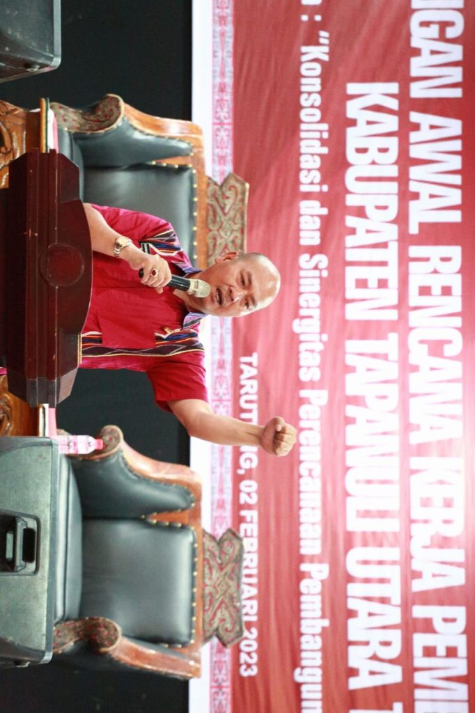 Bupati Taput Buka Forum Konsultasi Publik RKPD 2024